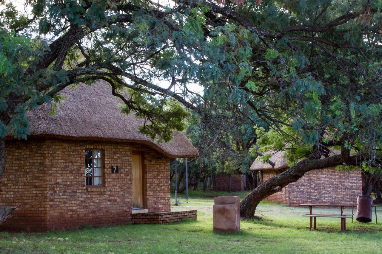 Ezemvelo Nature Reserve Vaalplaas Exterior photo